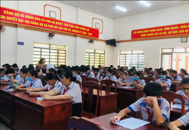 LIÊN ĐỘI TRƯỜNG THCS PHÚ AN TỔ CHỨC LỚP CẢM TÌNH ĐOÀN CHO THANH NIÊN ƯU TÚ
