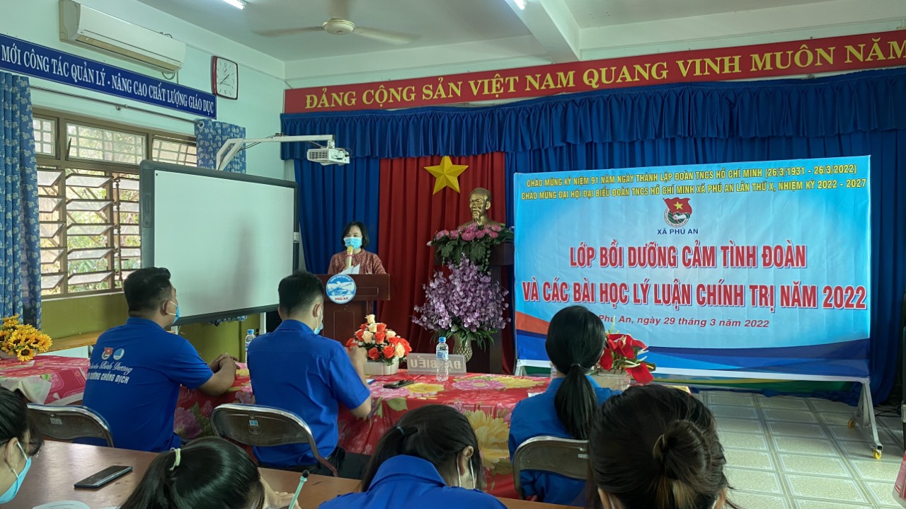 LIÊN ĐỘI TRƯỜNG THCS PHÚ AN KẾT HỢP CÙNG XÃ ĐOÀN TỔ CHỨC LỚP CẢM TÌNH ĐOÀN NĂM HỌC 2021-2022