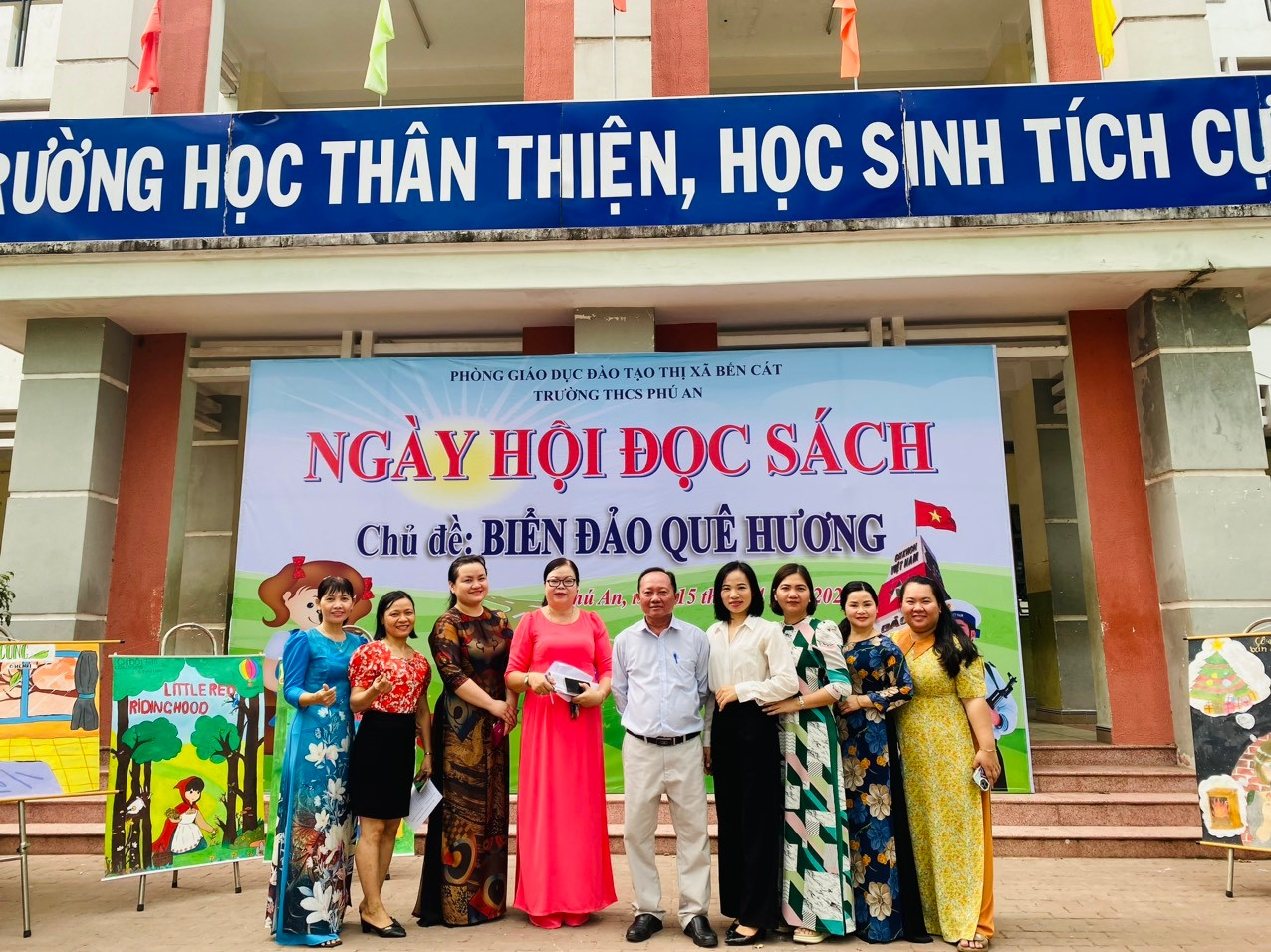 Liên đội THCS Phú An kết hợp cùng cán bộ thư viện nhà trường tổ chức “ngày hội đọc sách” với chủ đề “Biển đảo quê hương”