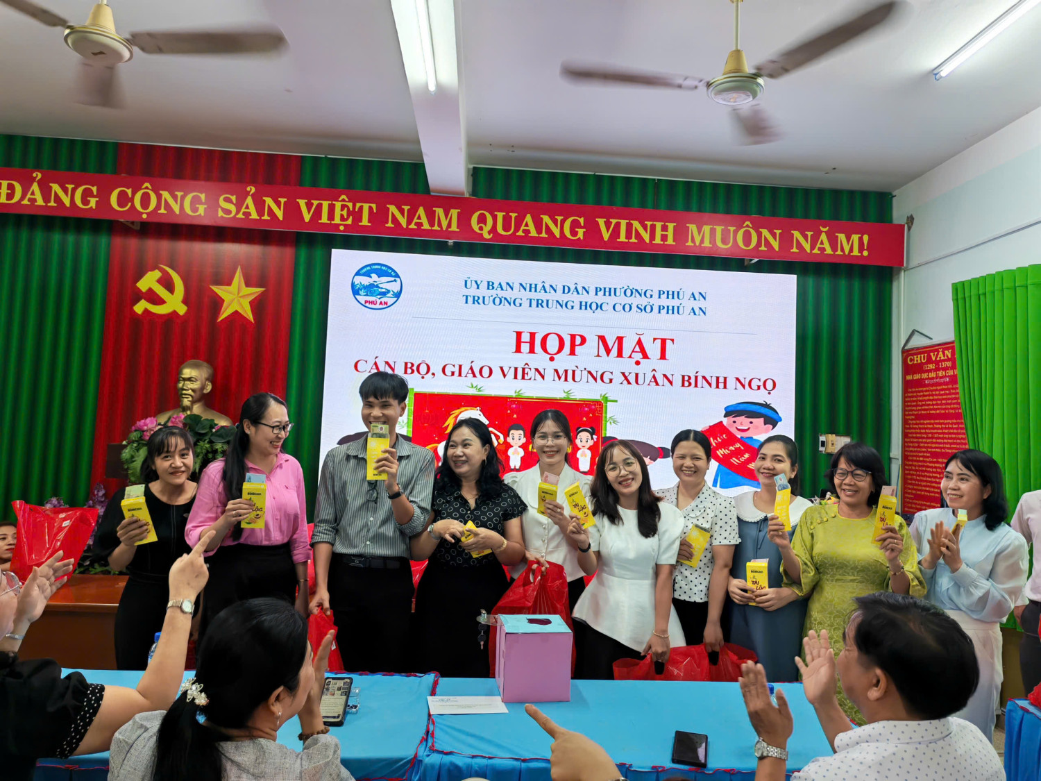 TRƯỜNG THCS PHÚ AN GẶP MẶT TẤT NIÊN ẤT TỴ 2025 – MỪNG XUÂN BÍNH NGỌ 2026